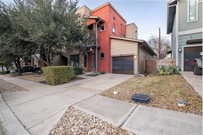 Building Photo - 904 Freewater Ln