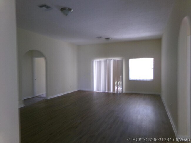 Building Photo - 3014 SW Segovia St