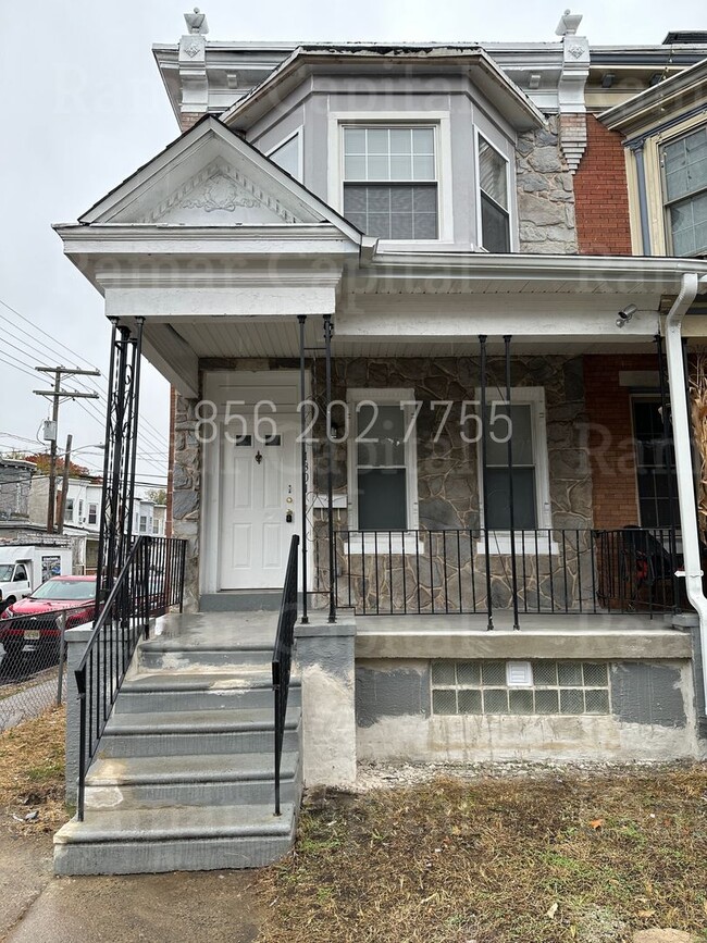 Building Photo - Parkside Special!! Rent NOW - Single Famil...