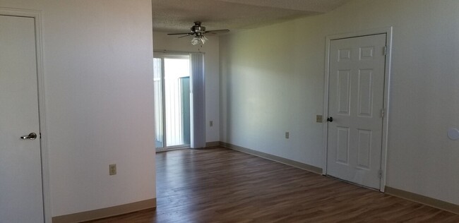 Foto del interior - Cottonwood Estates Apartments