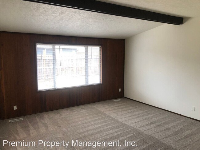 Building Photo - 3 br, 2 bath House - 4707 49th Ave NE