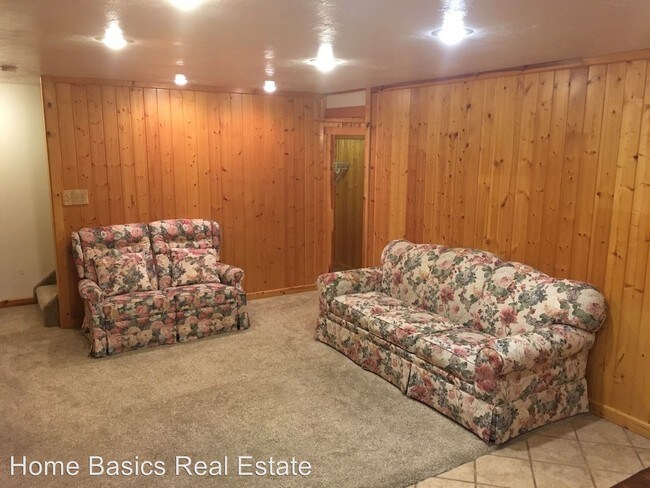 Building Photo - 2 br, 1 bath House - 221 S 960 E Basement