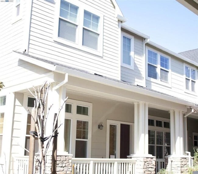 Building Photo - 367 Destino Cir