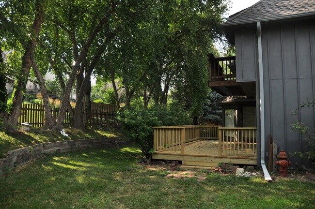 Building Photo - 1706 N 129th Avenue Cir