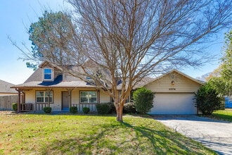 Building Photo - 10576 Inverness Dr