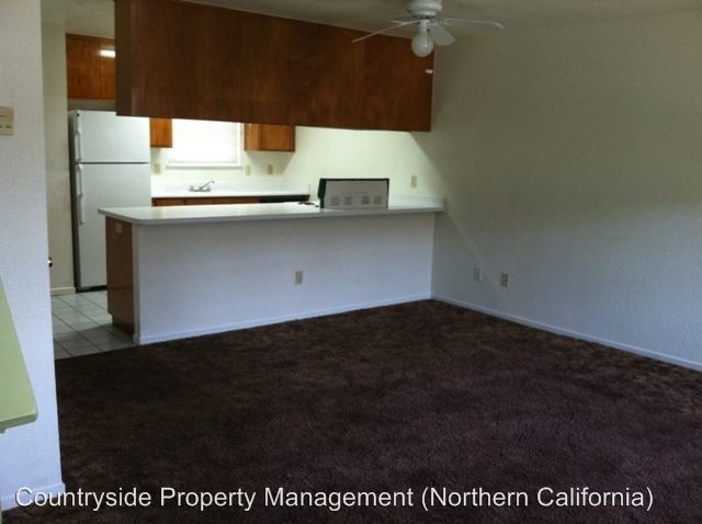 Foto del edificio - 1301-1305 Holm Ave