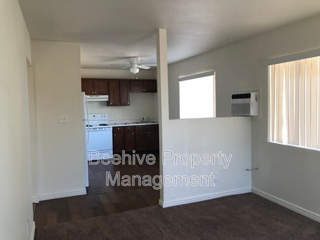 Photo - 1040 N 28th St House