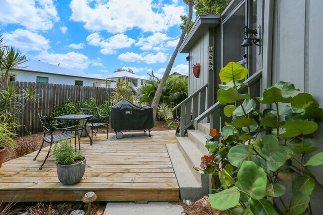 Foto del edificio - ***FULLY FURNISHED ANNUAL RENTAL***2 BEDS/ 2 BATHS***GREAT LOCATION***