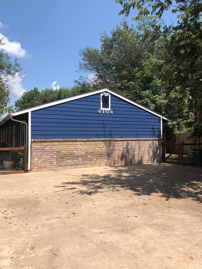 6108 Calmar Cove, Austin, TX 78721 Townhome Rentals in Austin TX