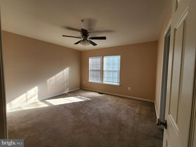 Building Photo - 22716 Ventura Way