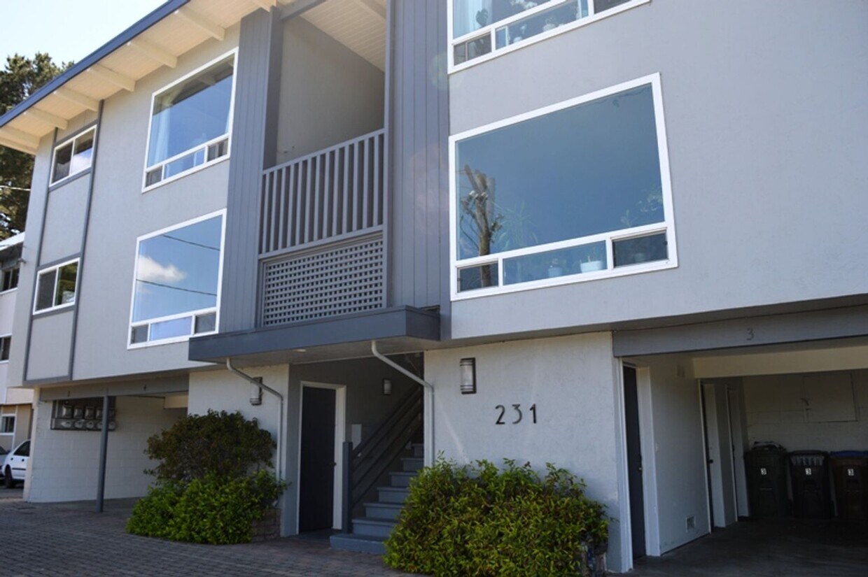 231 Corte Madera Ave Unit 2, Corte Madera, CA 94925 Room for Rent in