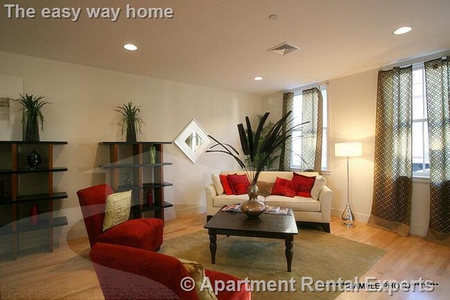 Building Photo - 110 Second St Unit #PH13