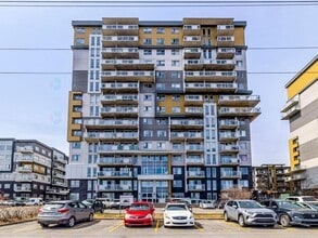 Building Photo - 603 Rue Robert-Élie