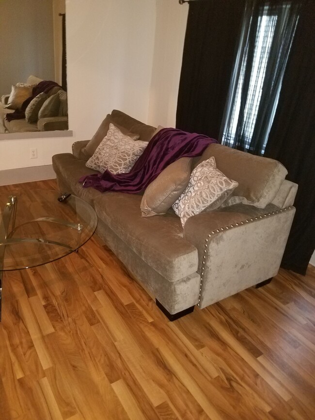 Liv - 25 Euclid Ave