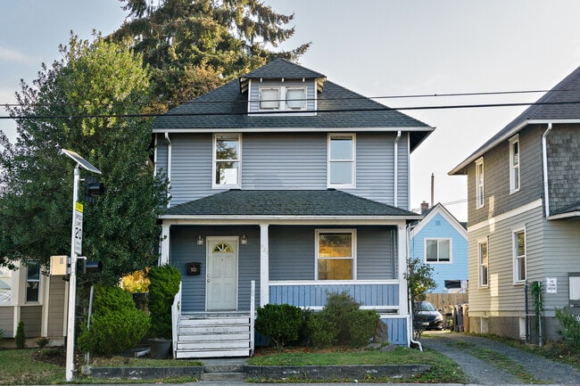 Building Photo - 921 S Sprague Ave
