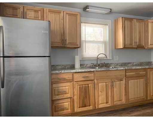 Foto principal - 111 Maple St