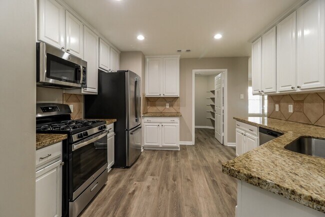 Foto del edificio - 20923 Sedona Ranch Ln