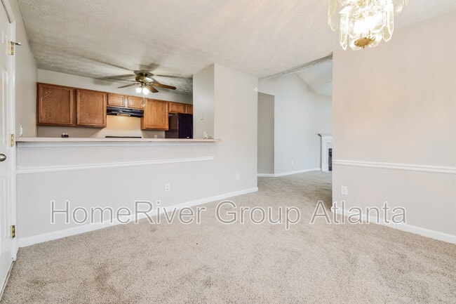 Building Photo - 400 Crestfield Cir