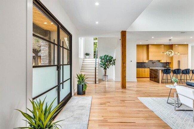 Photo - 7533 Royal Pl House