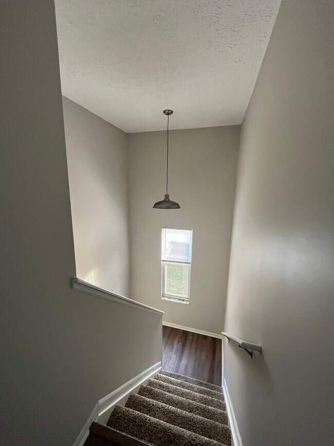 Building Photo - 4879 Drayton Rd