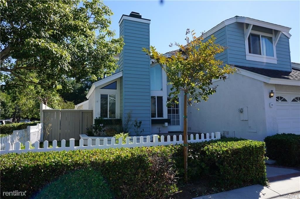 Primary Photo - 3 br, 3 bath House - 11 Summerfield # 69