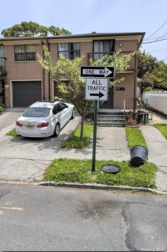 7621 166th St Unit 2, Queens, NY 11366 Room for Rent in Queens, NY