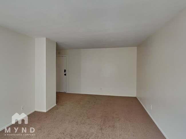 Building Photo - 240 Athol Ave