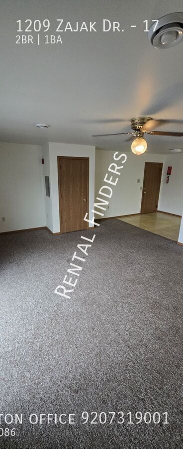 Building Photo - 1209 Zajak Dr