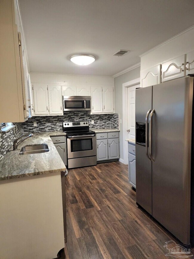 Foto del edificio - 201 S 73rd Ave