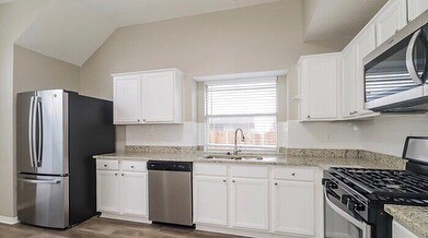 Building Photo - 756 Rockett Ln