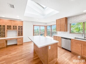Building Photo - 1855 Magdalene Way