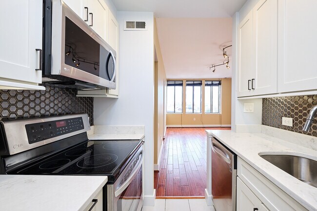 Foto del edificio - 1842 California St NW