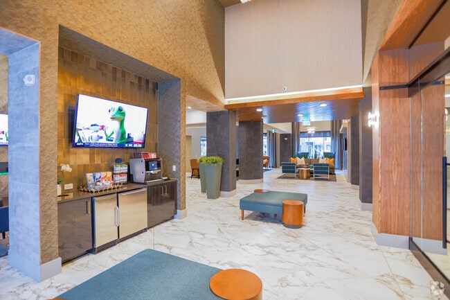 Leasing Office - Luxia Gallery House