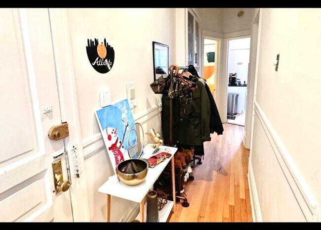 Foto del edificio - 1 bedroom in Chicago IL 60657