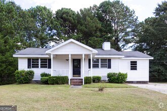 Building Photo - 1312 Cooper Rd