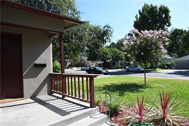 Building Photo - 2 br, 2 bath House - 119 N Lincoln Pl