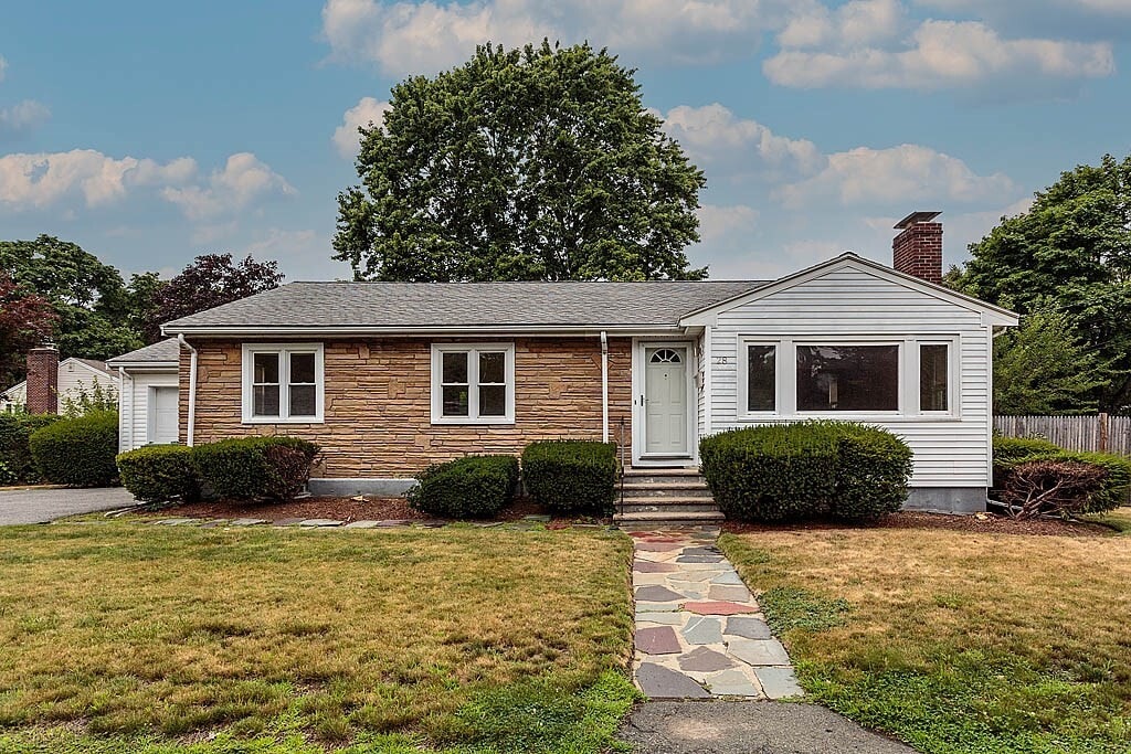 28 Wadsworth Rd, Arlington, MA 02476 House Rental in Arlington, MA