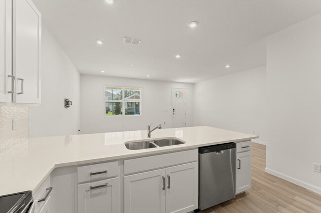 Building Photo - 1366 Tarflower Dr