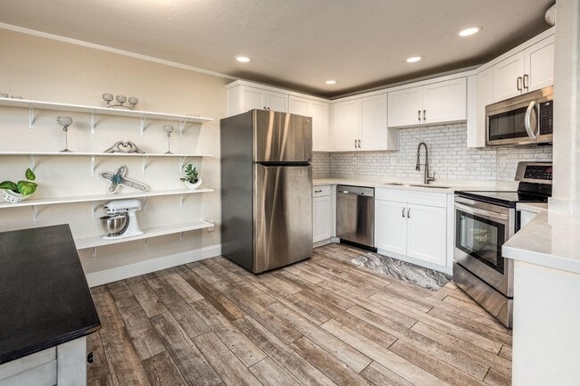 Foto del edificio - 3577 Paseo De Los Californianos