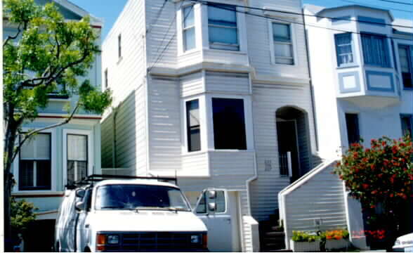 Building Photo - 225-227 9th Ave