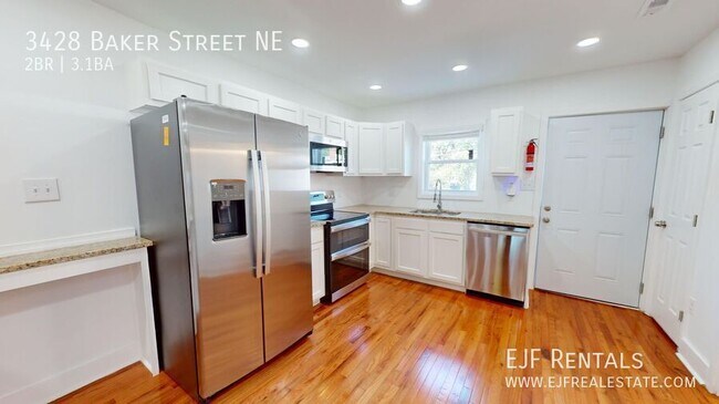 Foto del edificio - 3428 Baker St NE