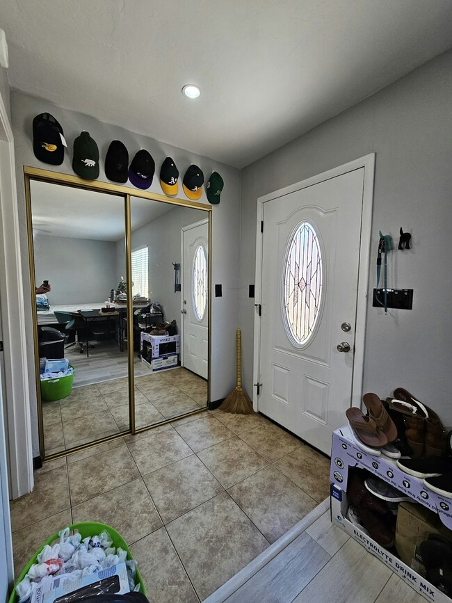 Foto del edificio - 3034 S Albert Ave