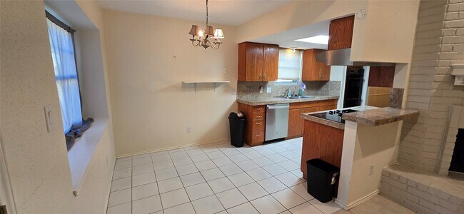 Foto del edificio - 6910 Krause Dr