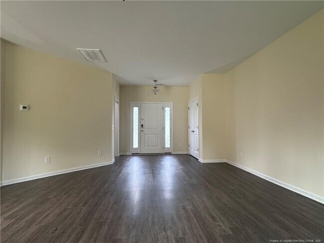 Foto del edificio - 185 Ledgebrook Ln