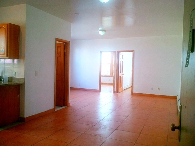 Foto principal - 840 48th St