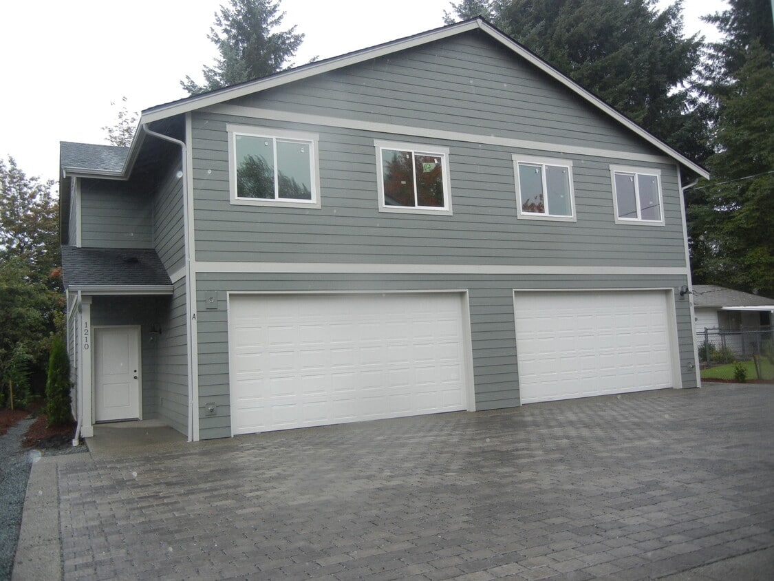 1210 Hall St SE, Lacey, WA 98503 Townhome Rentals in Lacey WA