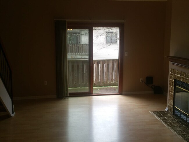 Building Photo - 620 Ravens Crest Dr