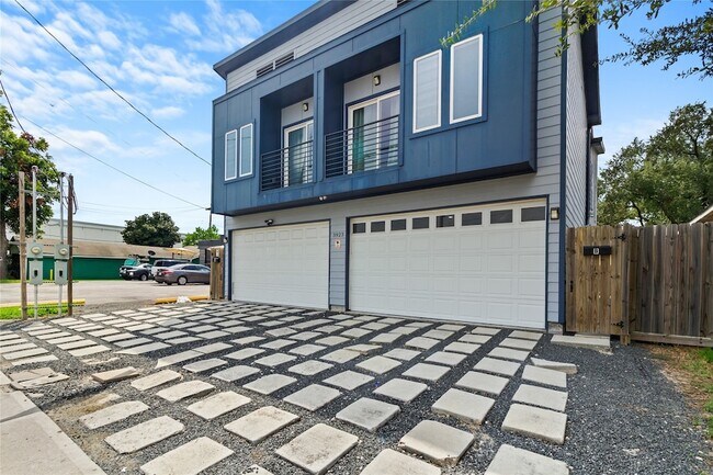 Foto del edificio - 3923 Yale St