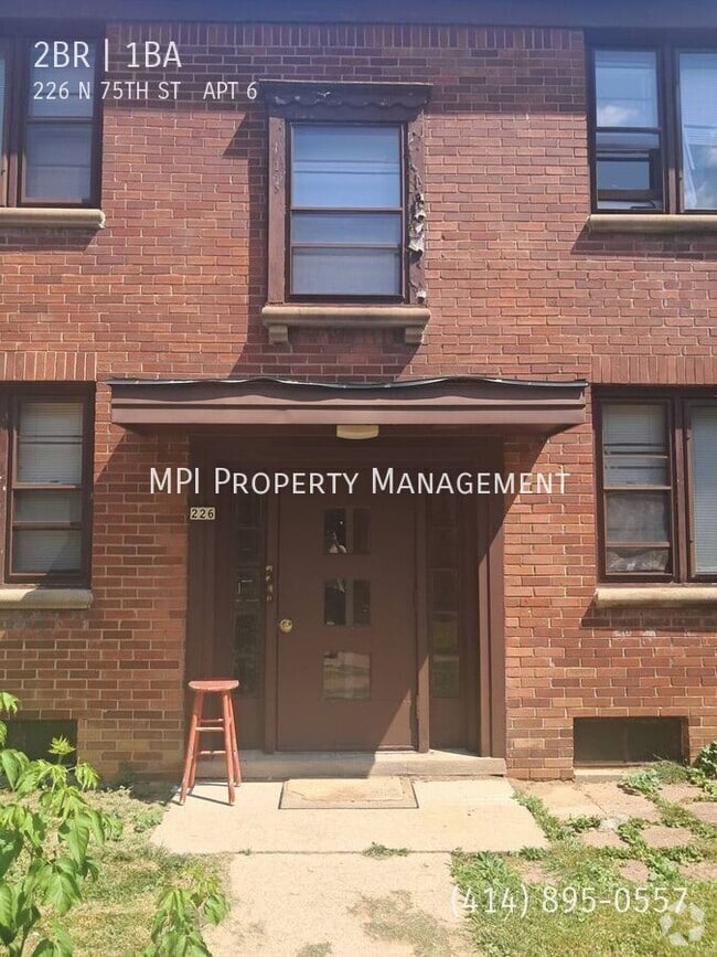 Building Photo - 226 N 75th St