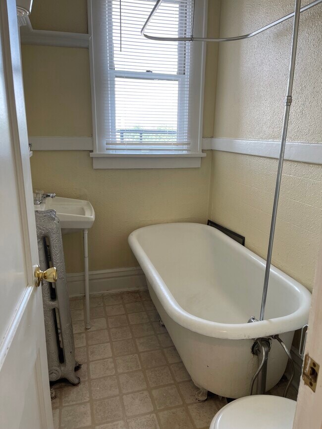 Foto del edificio - 1469 N Williams St